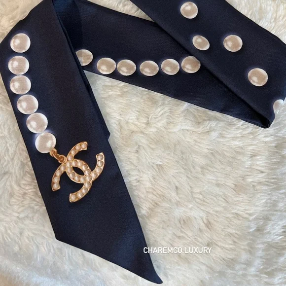 NWT! 💎22S CHANEL Dark Navy White Pearl Silk Slim Twilly